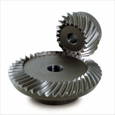 Spiral Bevel Gear Set 6-axis Industrial Precision Transmission Gear 18CrNiMo7-6